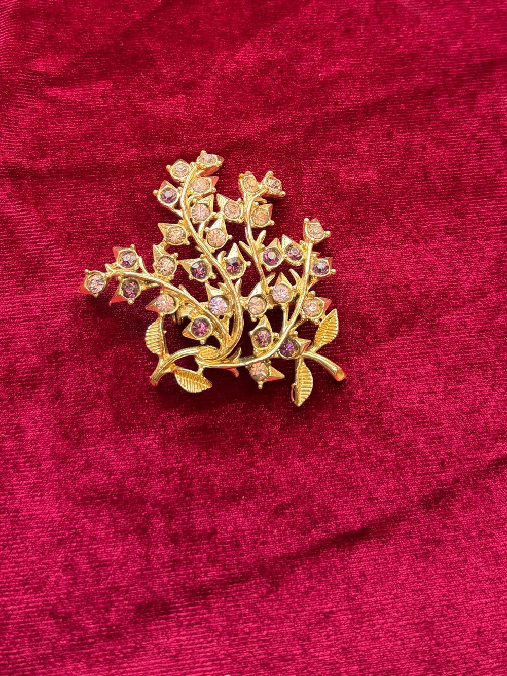 Vintage Coro Gold Tone Pin And Purple Rhinestone Brooch